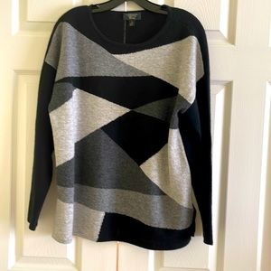 💋SALE💋 Charter Club Geometrical Pattern in Front Cashmere Sweater, Size M.